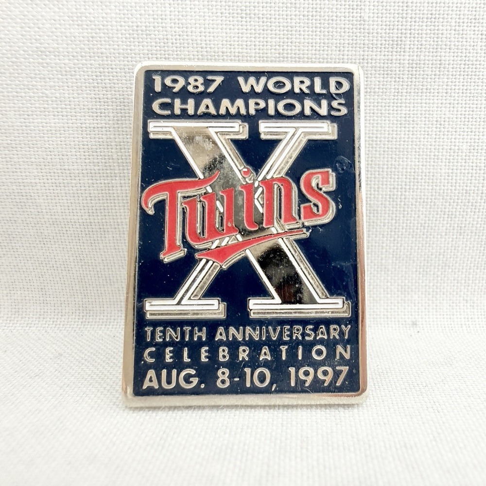 Vintage 1997 Minnesota Twins MLB World Champs 1987 Anniversary Lapel Hat Bag Pin